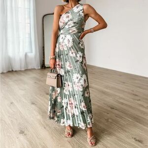 Abercrombie one shoulder pleated dress New with tags